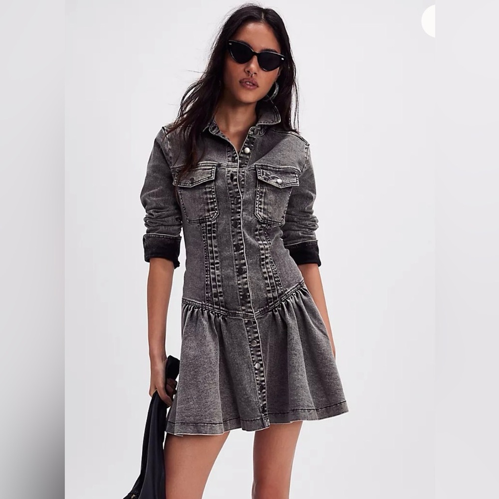 Free People Ladies Roadhouse Denim Mini Dress Size M - Washed Black/Gray